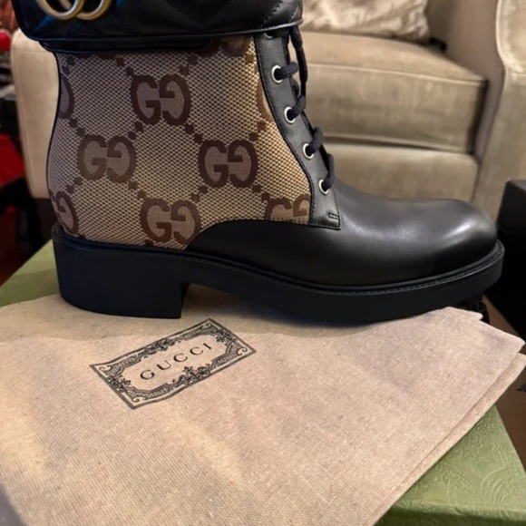 Gucci Black and Tan Women's Lace-Up Boots - Picture 4 of 5